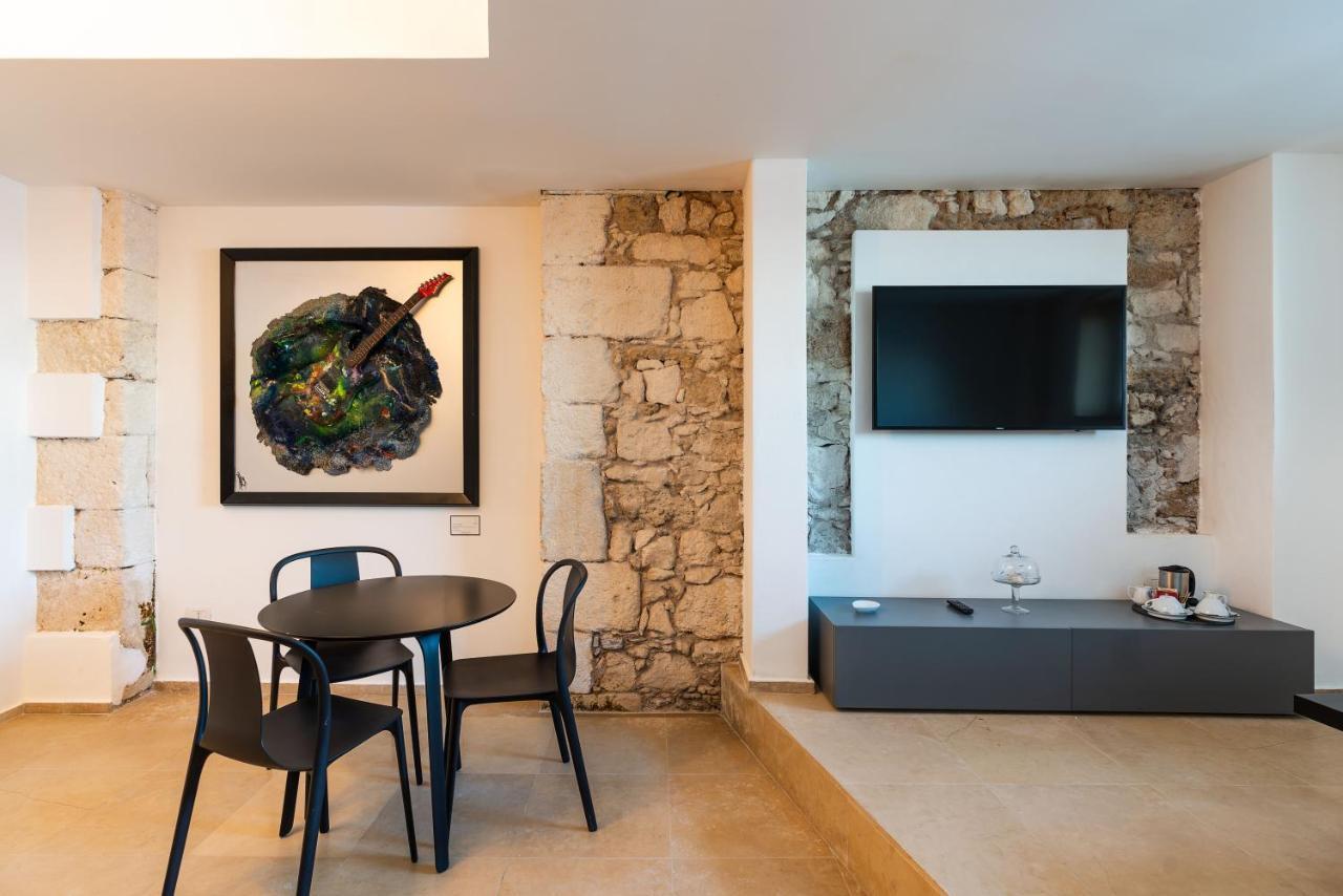 סירקוזה Re Dionisio Luxury Suites מראה חיצוני תמונה
