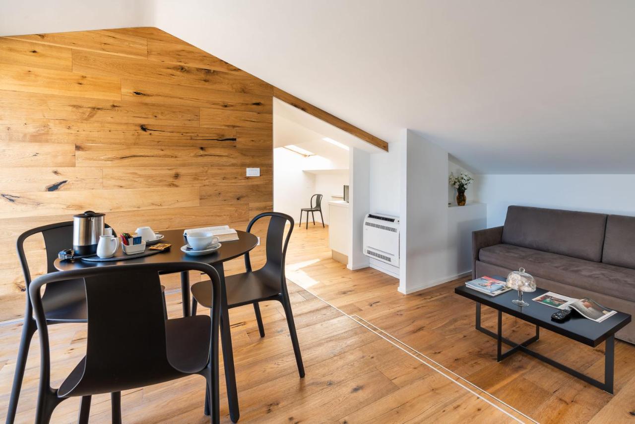 סירקוזה Re Dionisio Luxury Suites מראה חיצוני תמונה