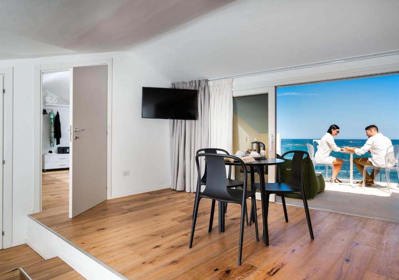 סירקוזה Re Dionisio Luxury Suites מראה חיצוני תמונה