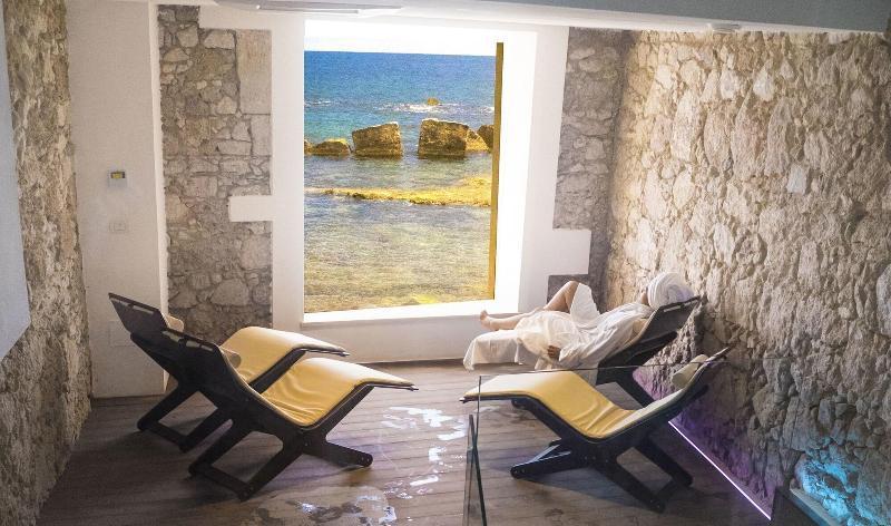 סירקוזה Re Dionisio Luxury Suites מראה חיצוני תמונה