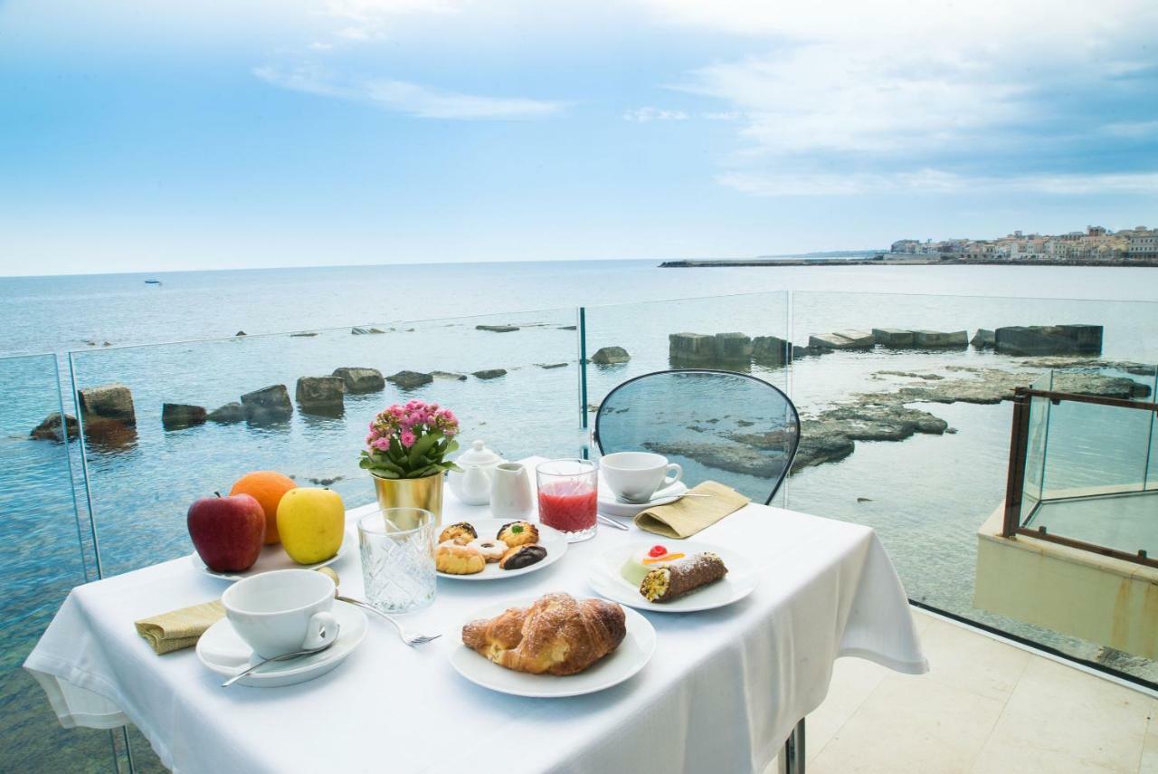 סירקוזה Re Dionisio Luxury Suites מראה חיצוני תמונה